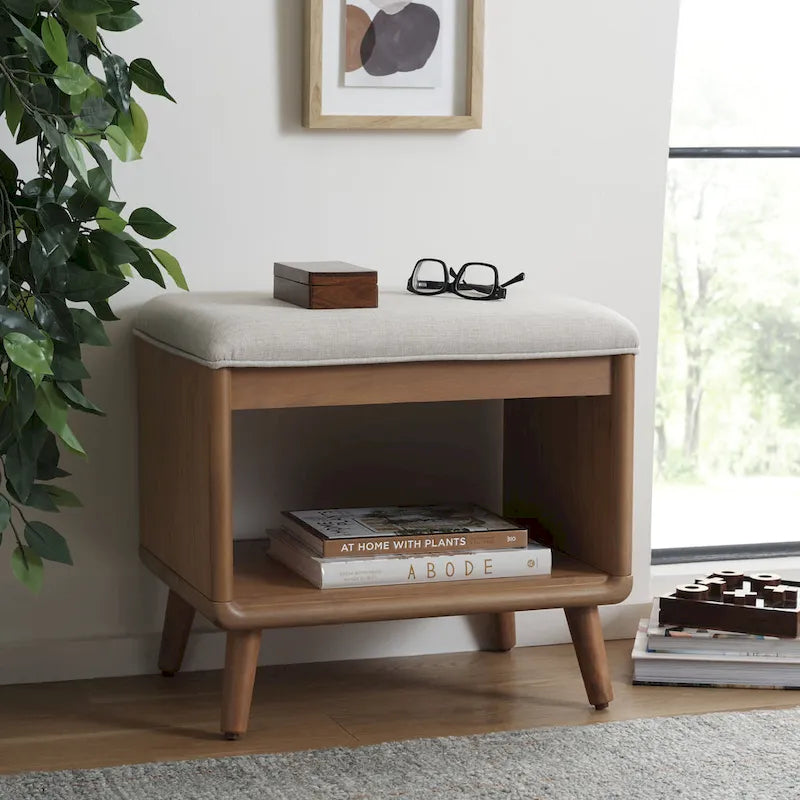 Banc rembourré avec étagère ouverte et pieds effilés
