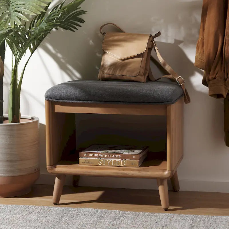 Banc rembourré avec étagère ouverte et pieds effilés