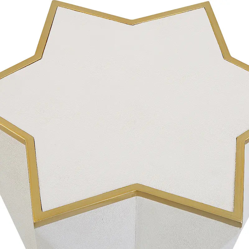Table d'appoint en forme d'étoile avec revêtement en similicuir grainé et bordure feuille d'or
