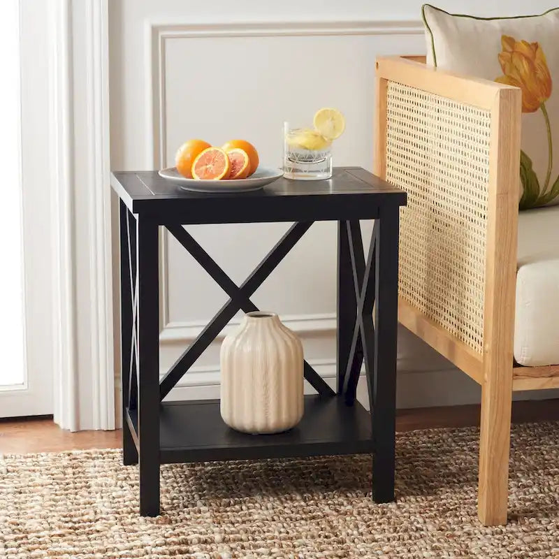 Table d'appoint en bois avec piètement en X ouvert et étagère de rangement inférieure