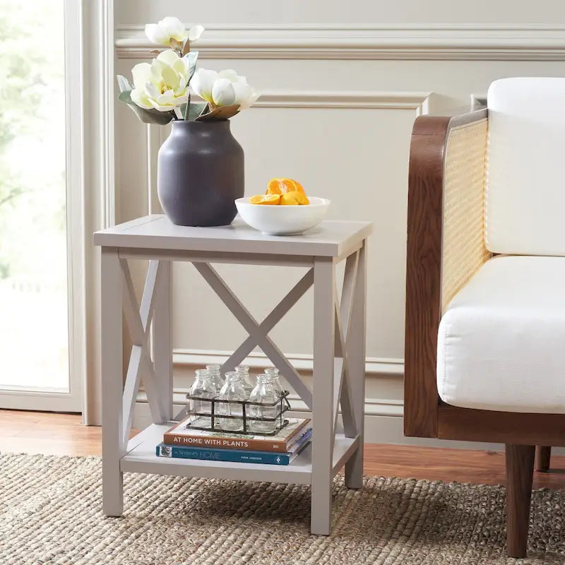 Table d'appoint en bois avec piètement en X ouvert et étagère de rangement inférieure