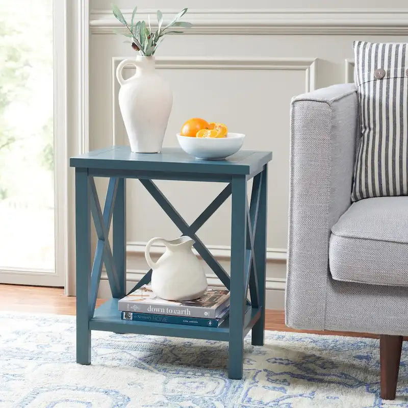 Table d'appoint en bois avec piètement en X ouvert et étagère de rangement inférieure