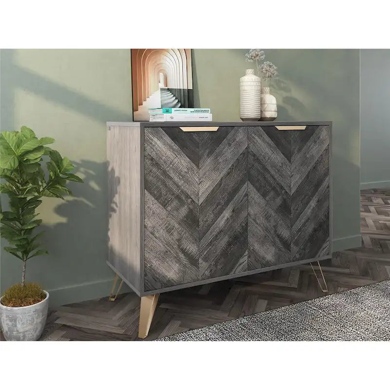Console bahut de style Mid-Century avec portes à chevrons, poignées dorées et pieds épingles
